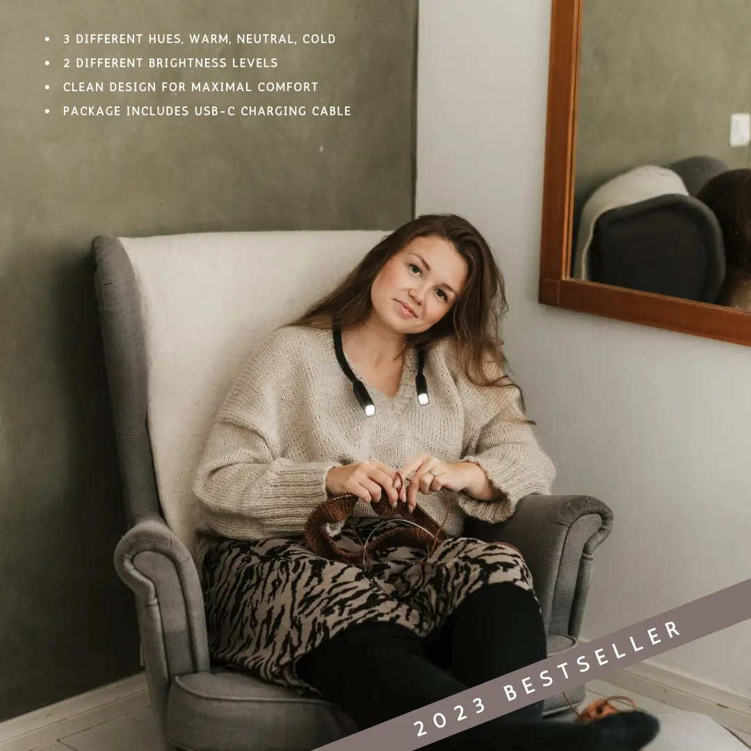 The Knitters neck light KNITS by cindy ekman
