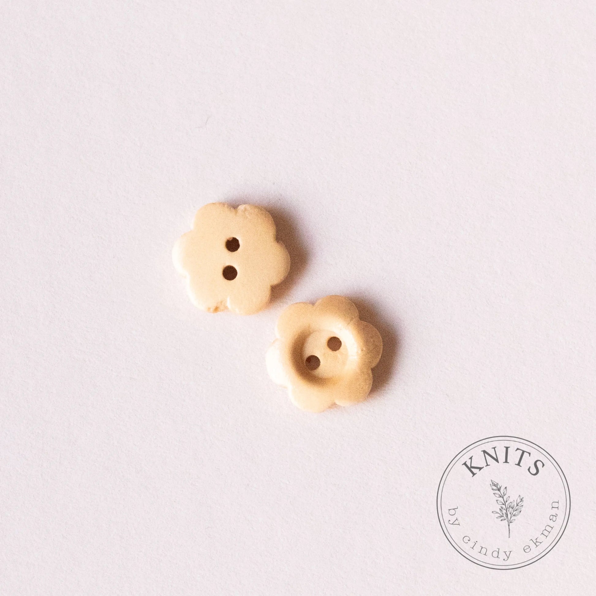The Flower Button KNITS by cindy ekman