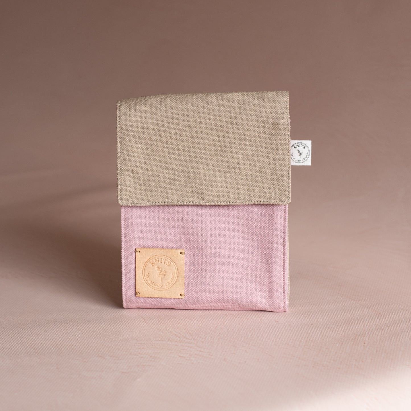 KNITS pyöröpuikko kotelo
