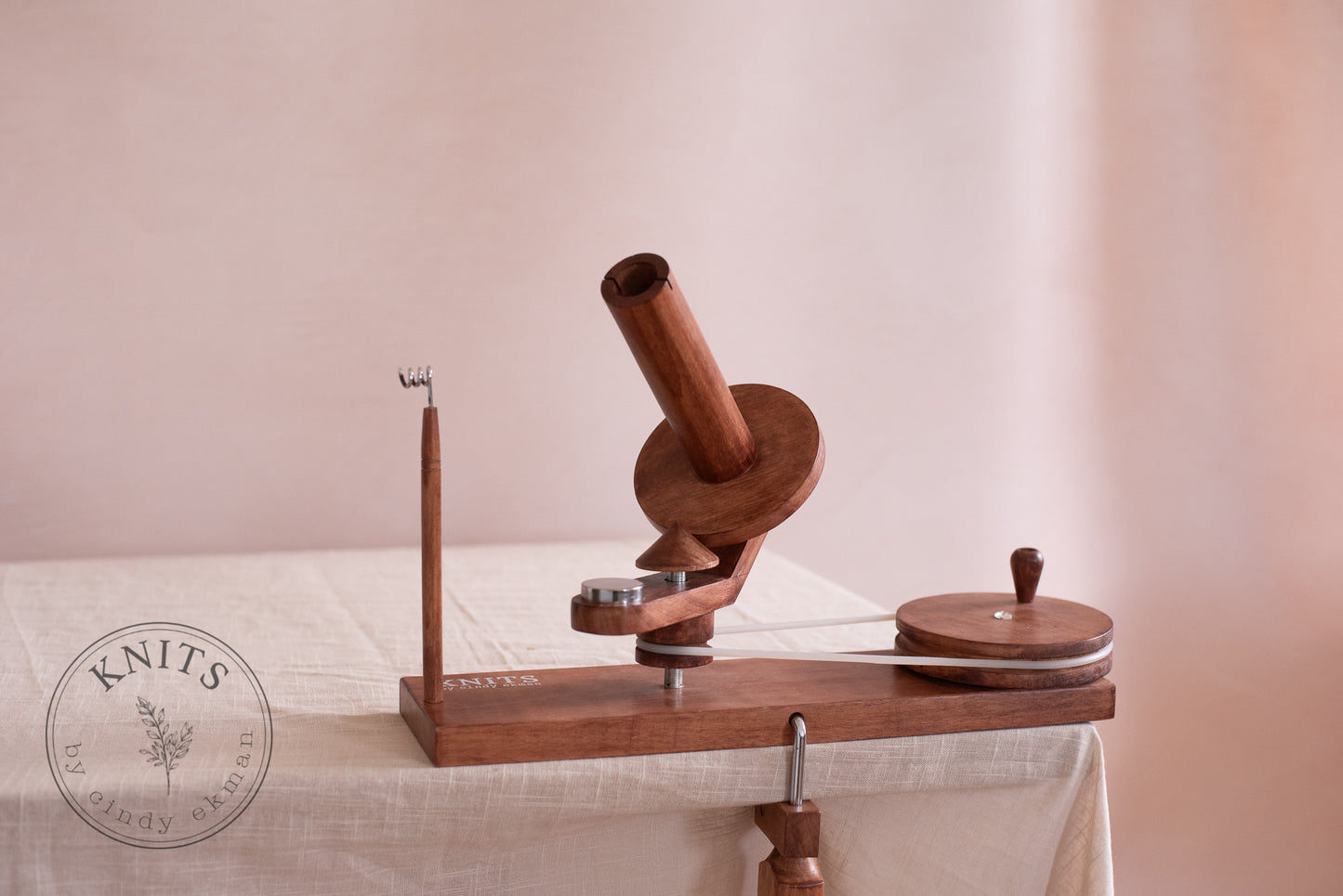 Yarn ball winder