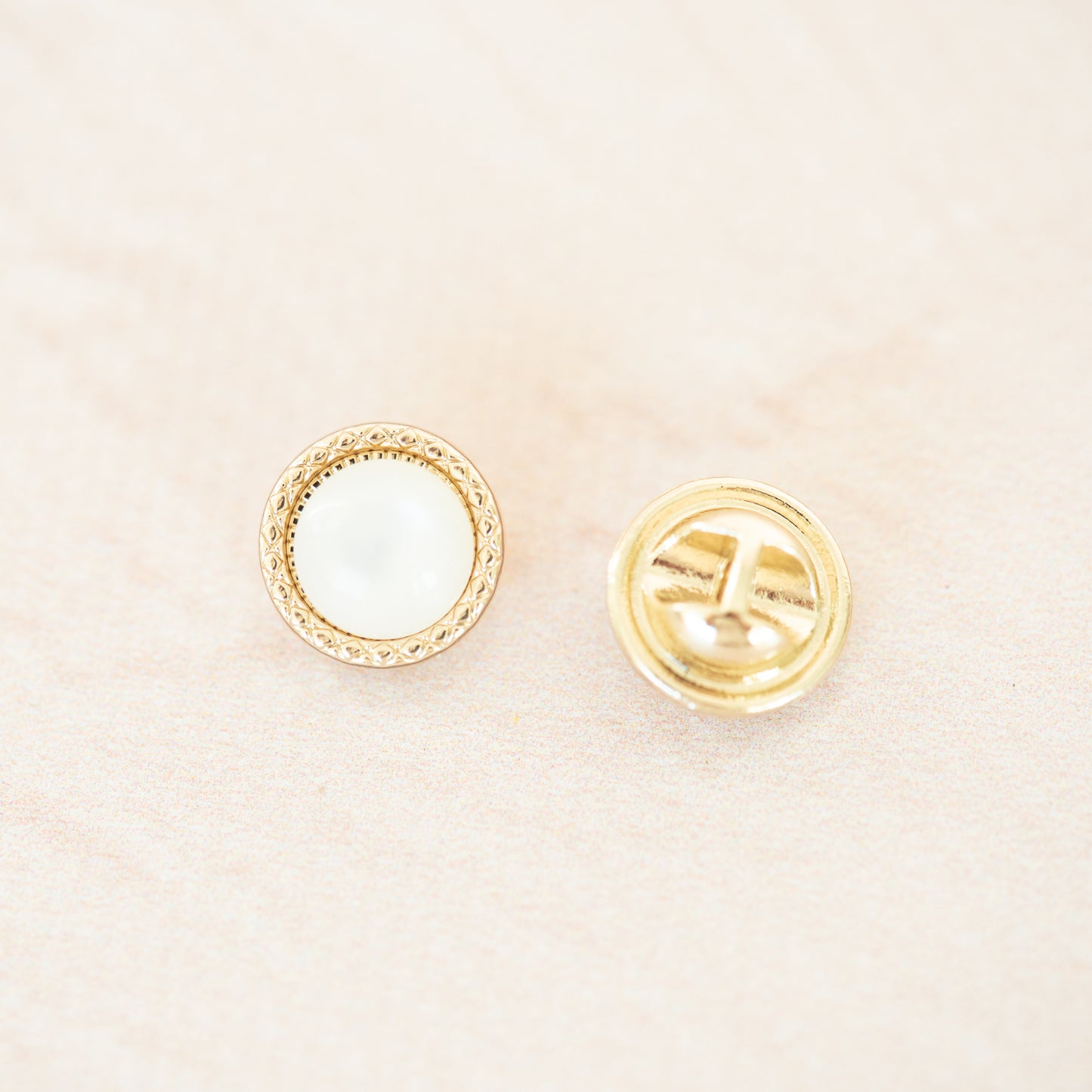 Pearl buttons