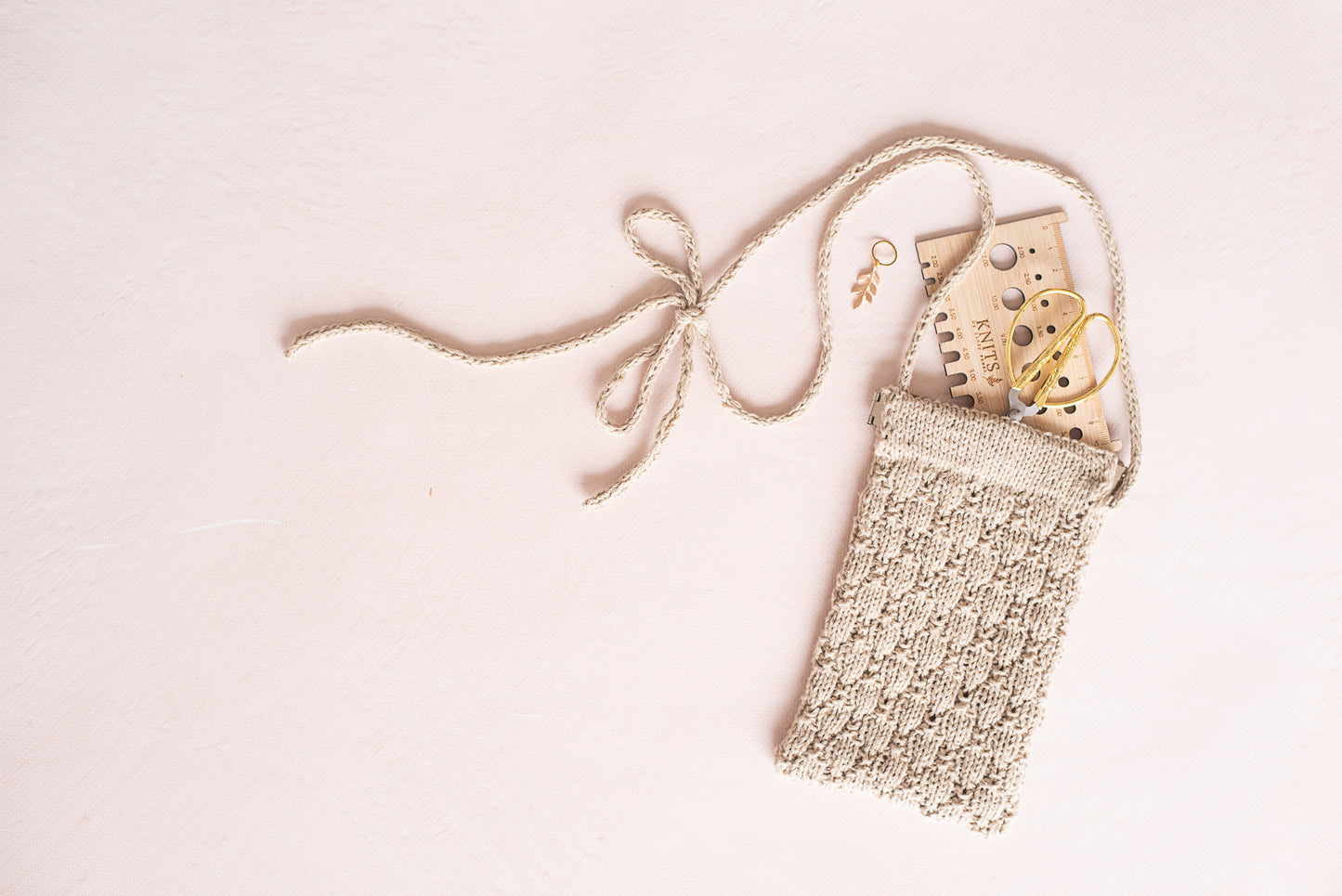 Lining for the summer pouch