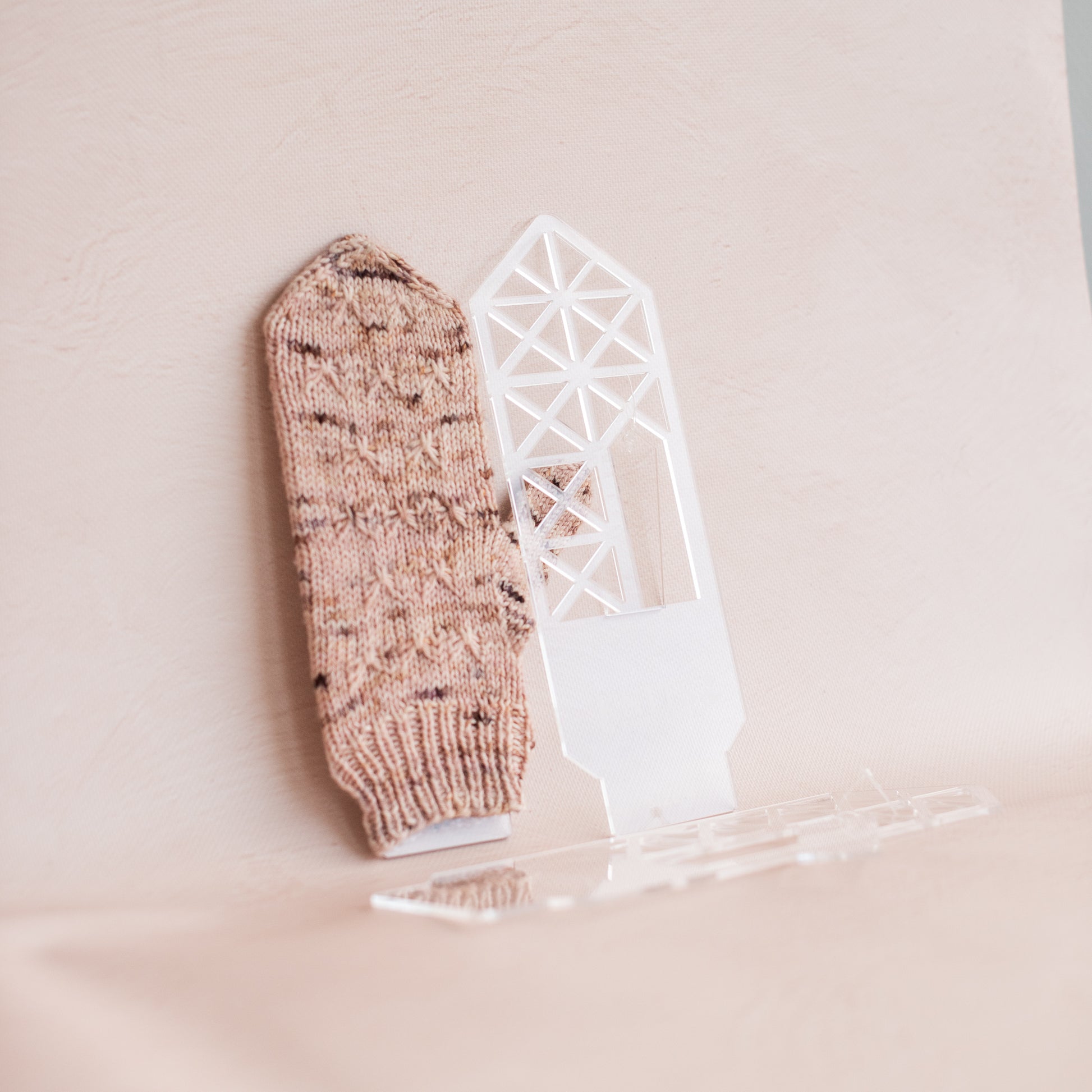 mitten blocker plastic