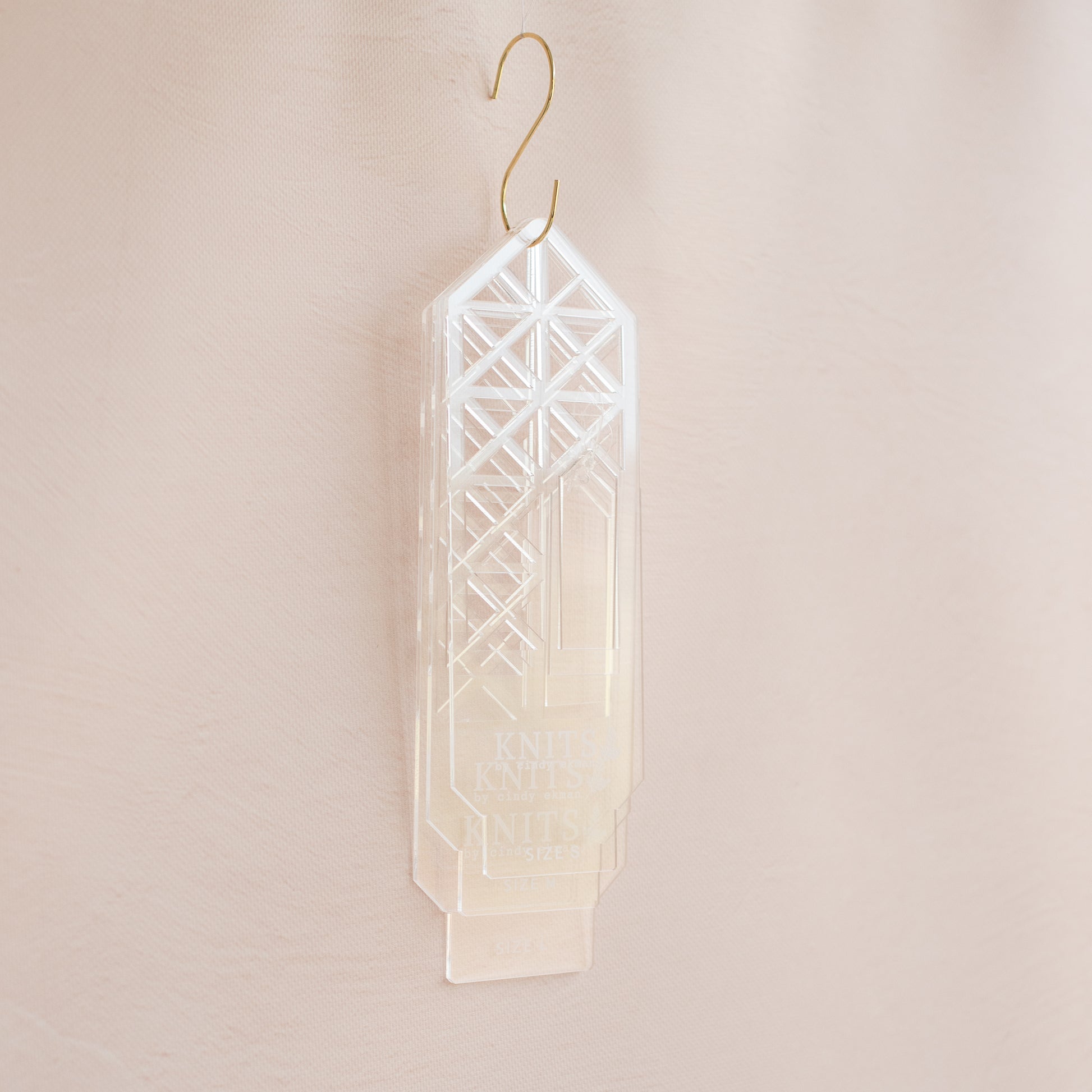 mitten blocker acrylic size M