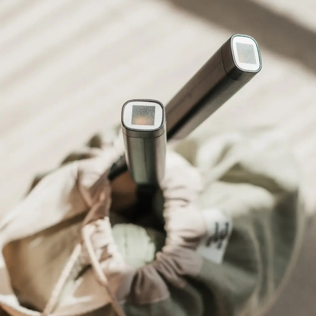 The Knitters neck light KNITS by cindy ekman