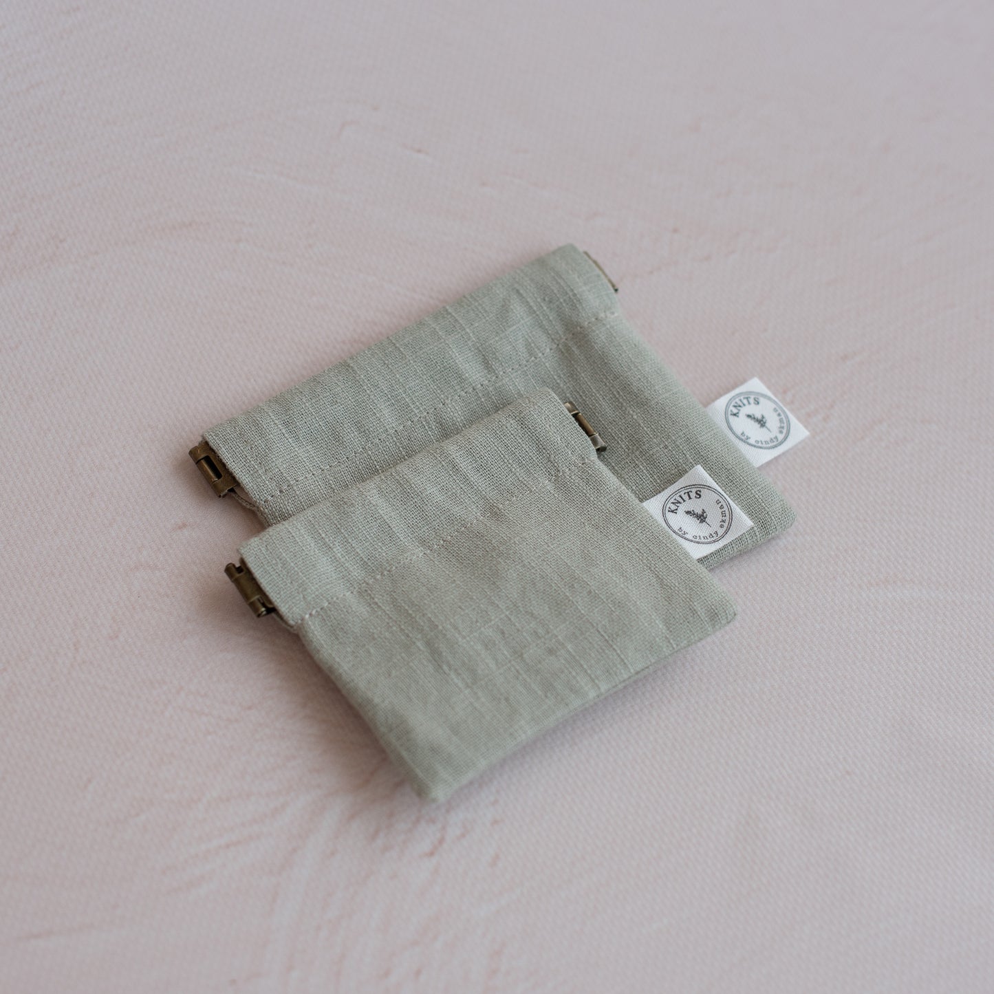 The KNITS push pouch storage bag for knitters