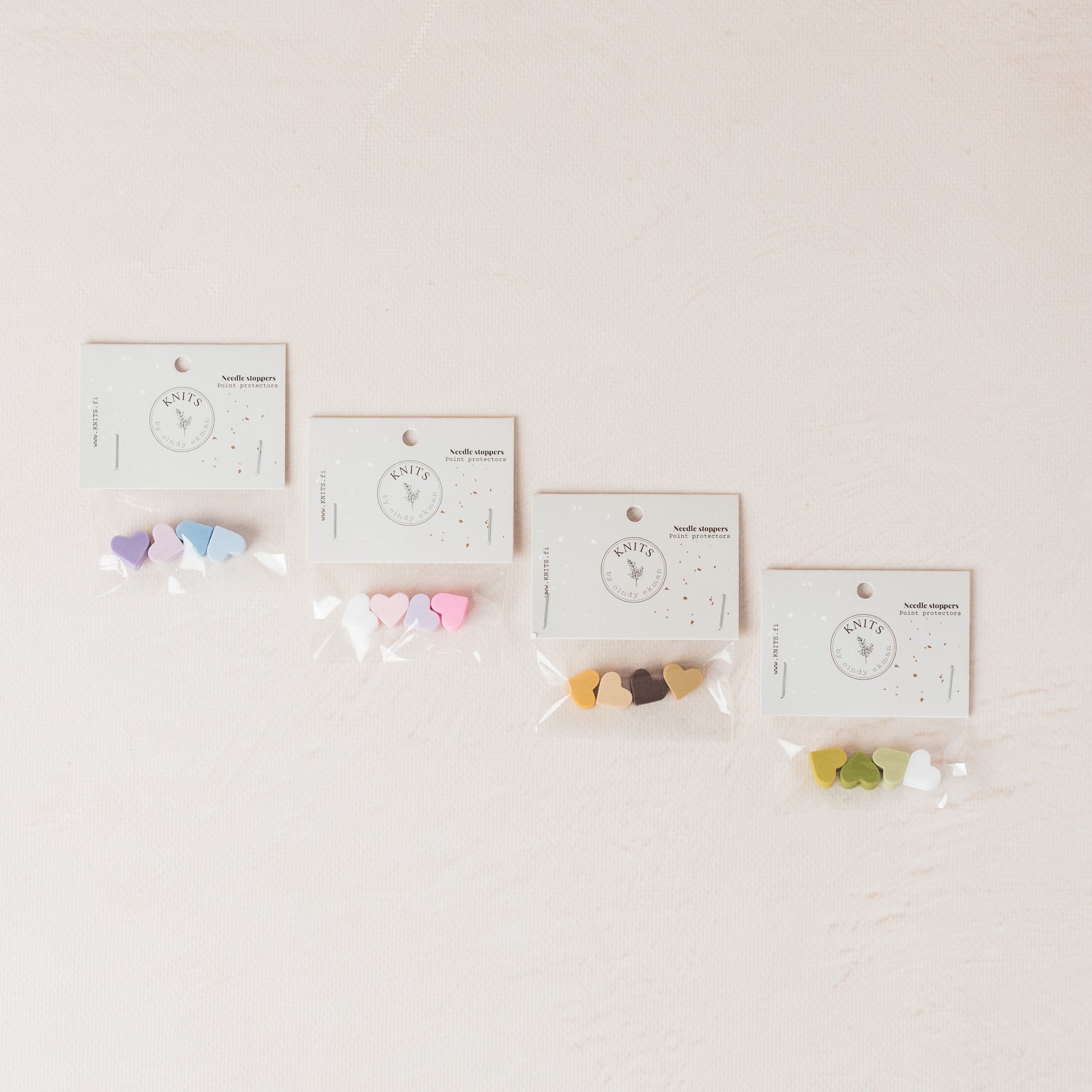 Needlestoppers for knittingmeedlesvshaped like hearts