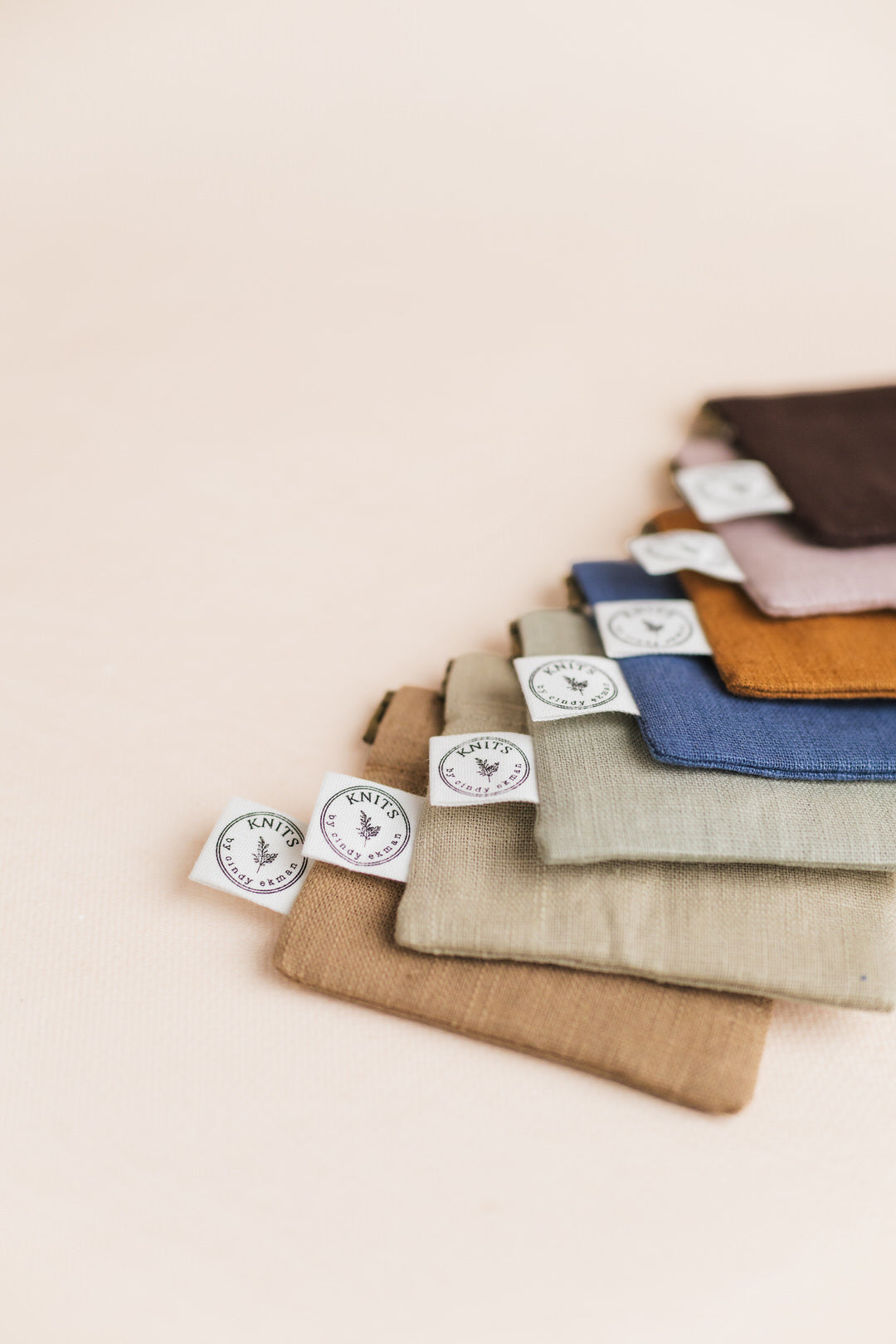 The KNITS push pouch storage bag for knitters