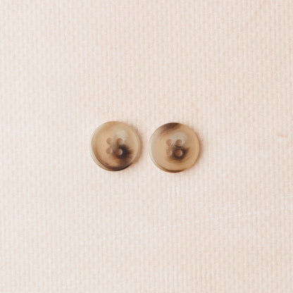 Resin buttons