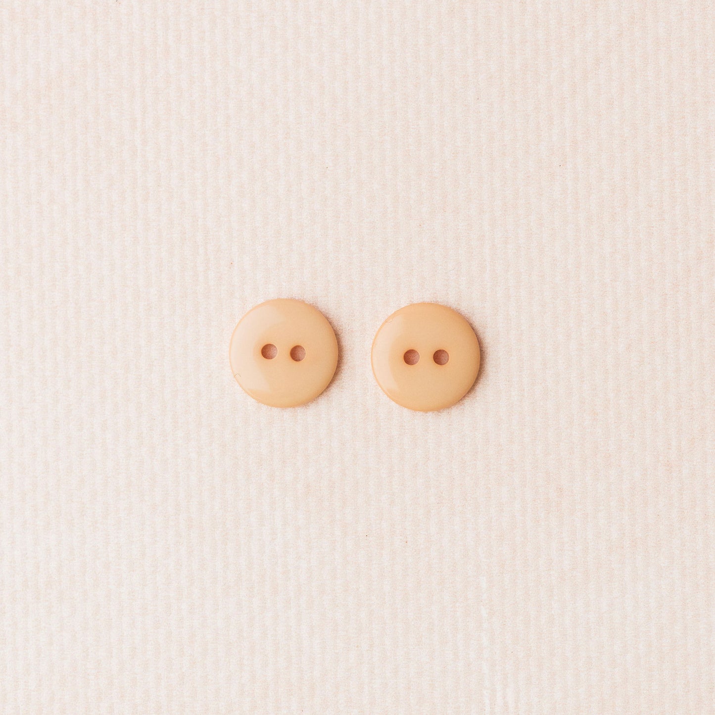 Resin buttons