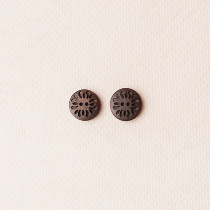 Wooden buttons