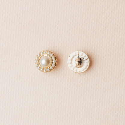 Pearl/shell buttons