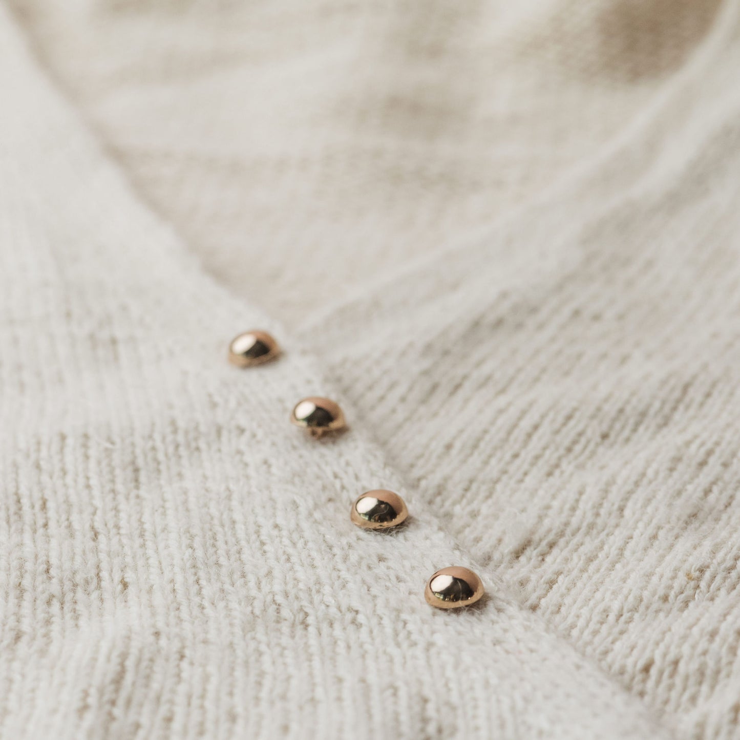 Metal buttons